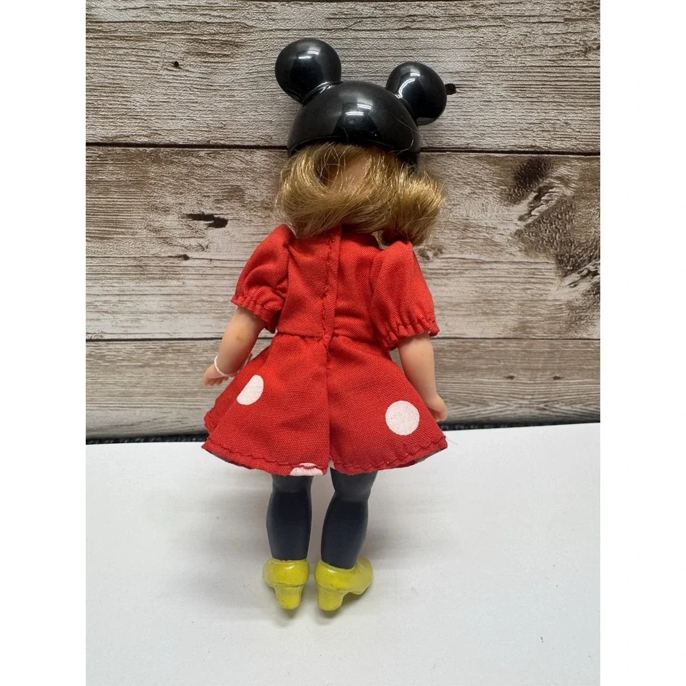 McDonalds Happy Meal Minnie Mouse 2004 Madame Alexander Dolls Wendy 5.5
